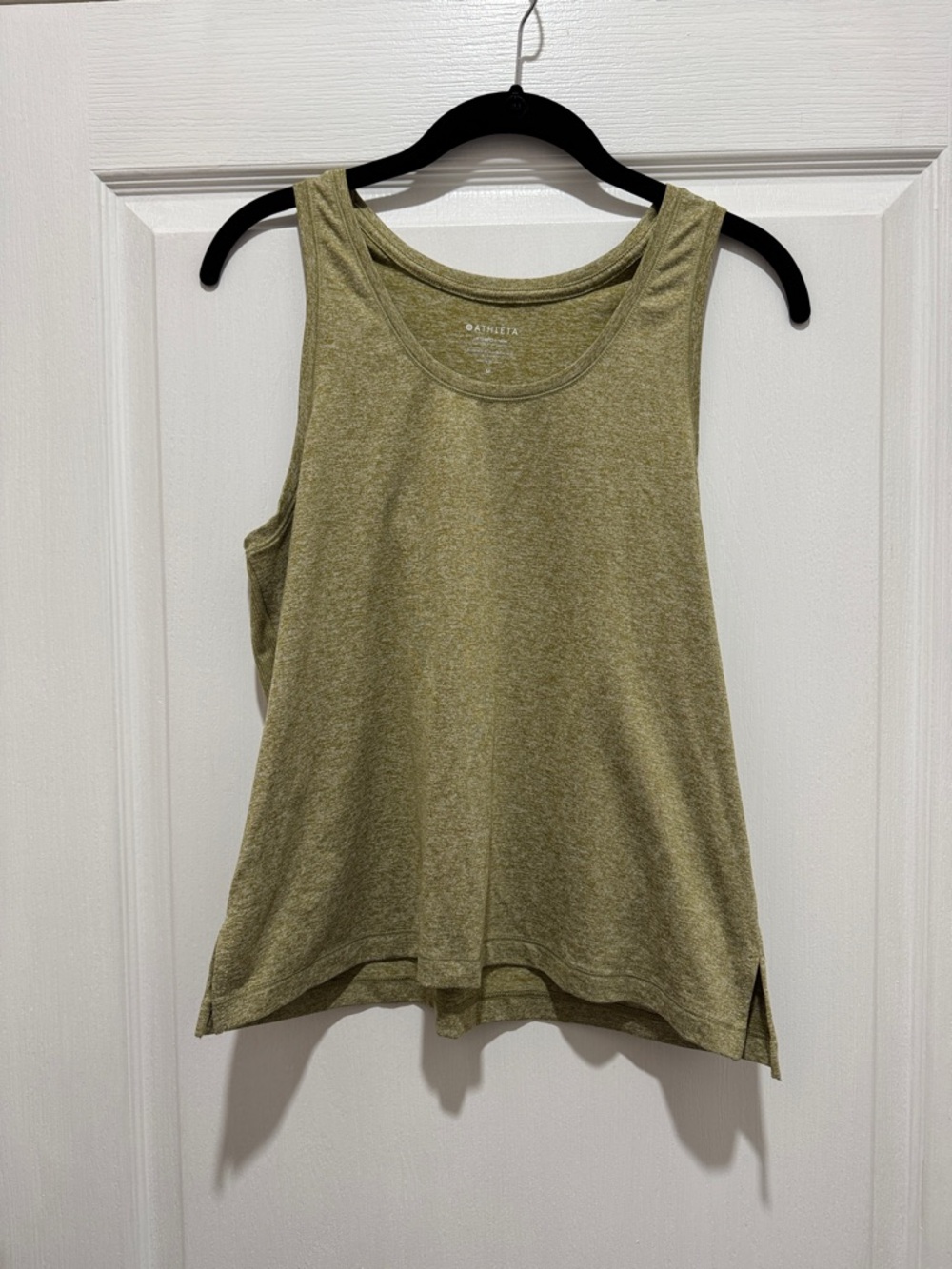 Athleta Olive Greenish-Yellow Relaxed Scoop Tank